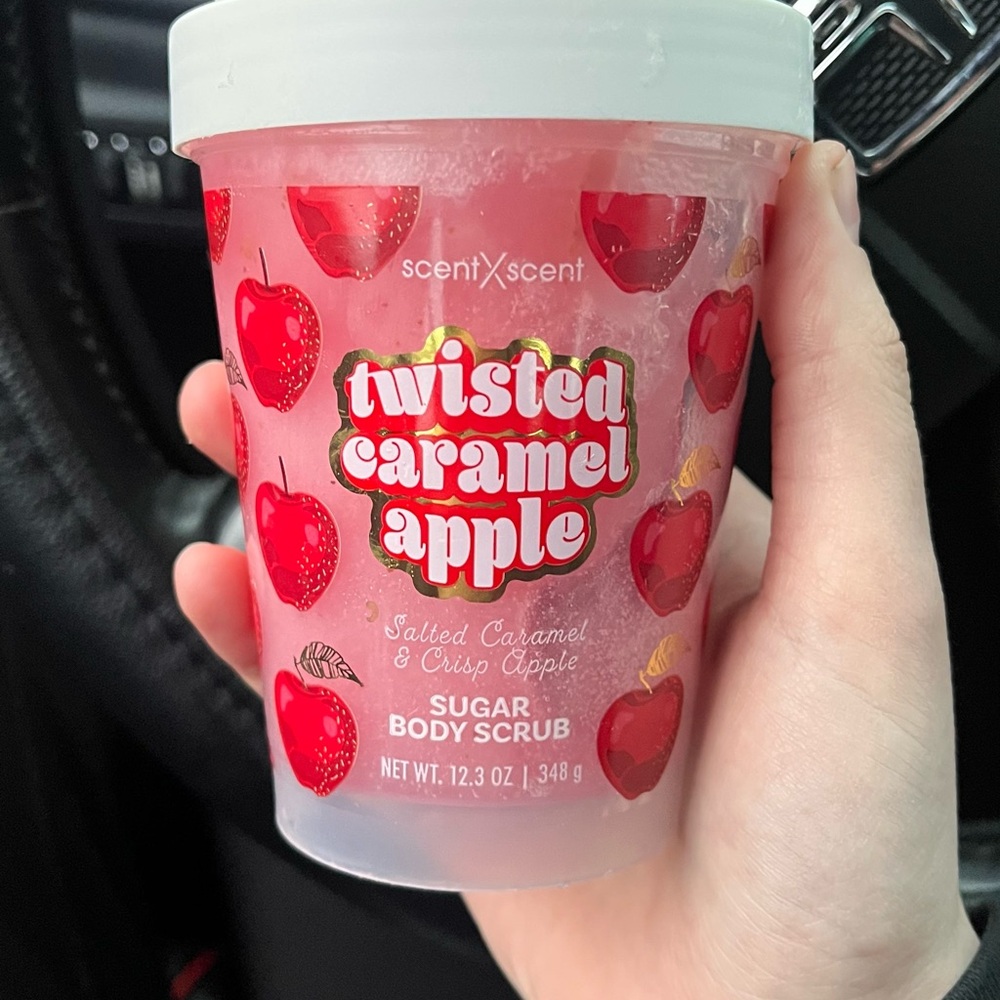 Twisted Caramel Apple Sugar Body Scrub - Red